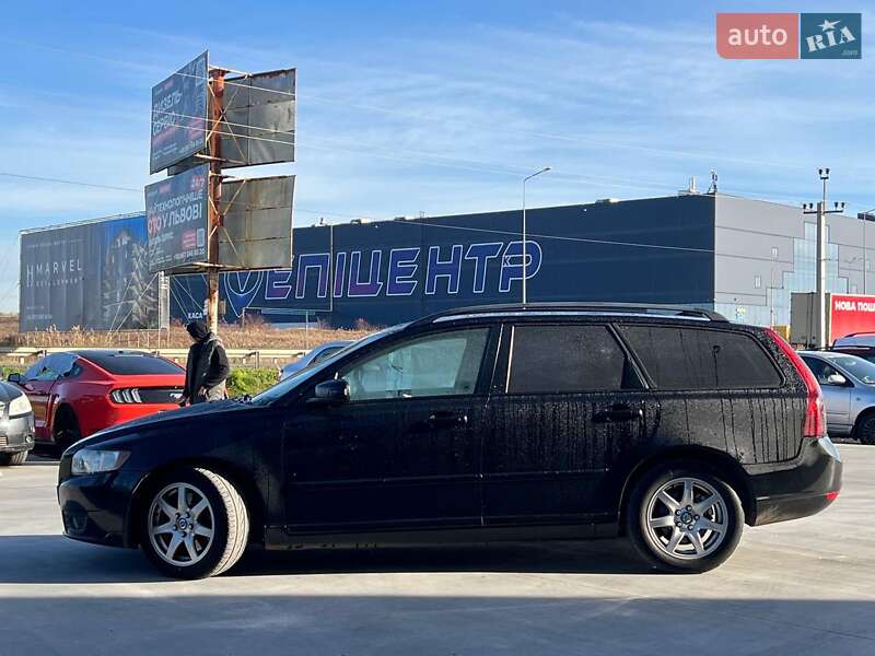Универсал Volvo V50 2008 в Львове