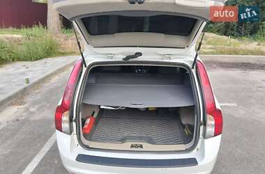 Універсал Volvo V50 2010 в Житомирі