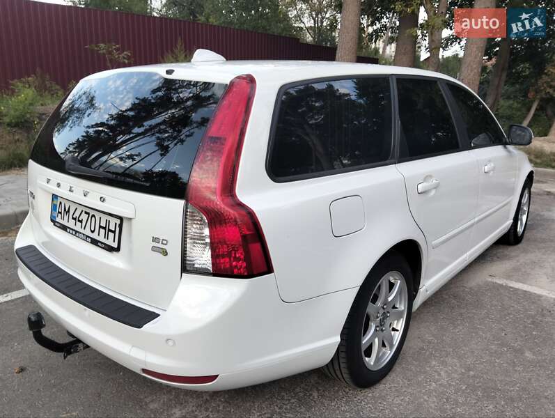 Универсал Volvo V50 2010 в Житомире фото 9 Универсал Volvo V50 2010 в Житомире