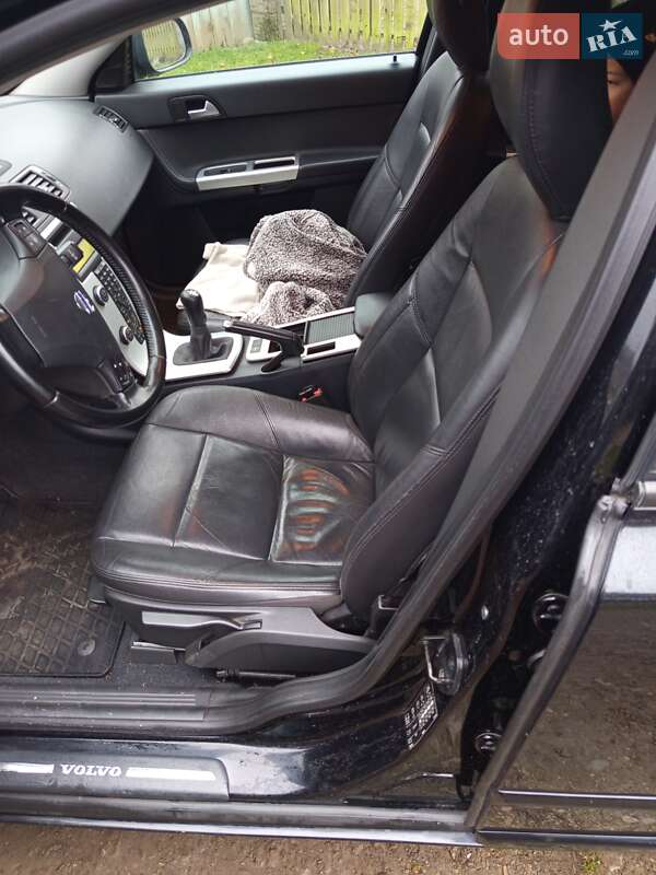 Универсал Volvo V50 2012 в Турке фото 5 Универсал Volvo V50 2012 в Турке