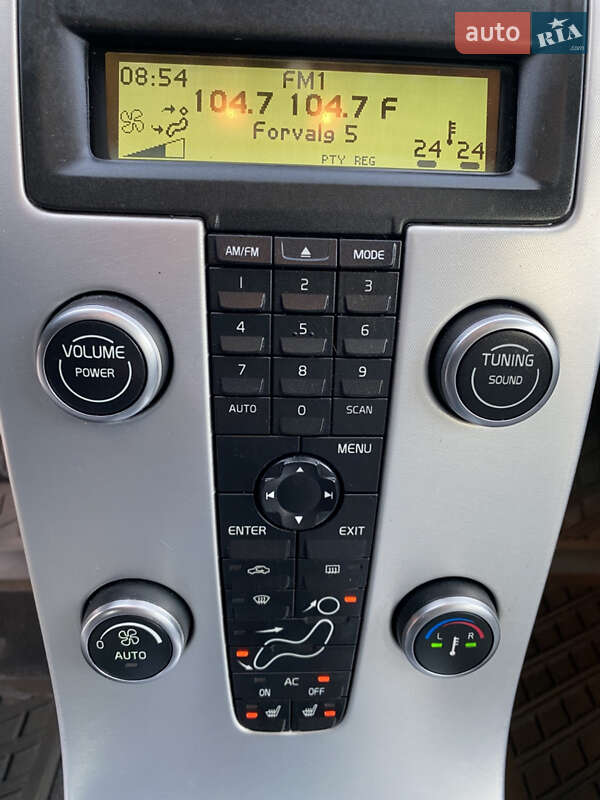 Универсал Volvo V50 2010 в Львове фото 42 Универсал Volvo V50 2010 в Львове