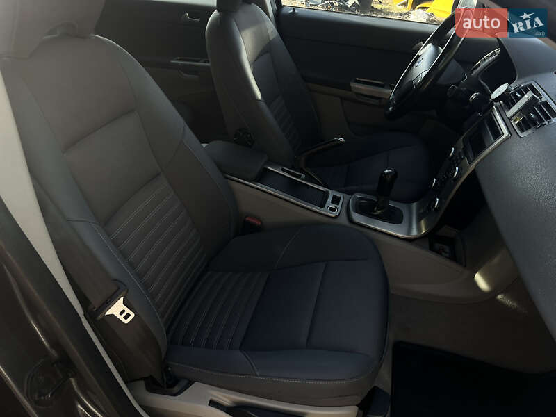 Универсал Volvo V50 2008 в Ровно