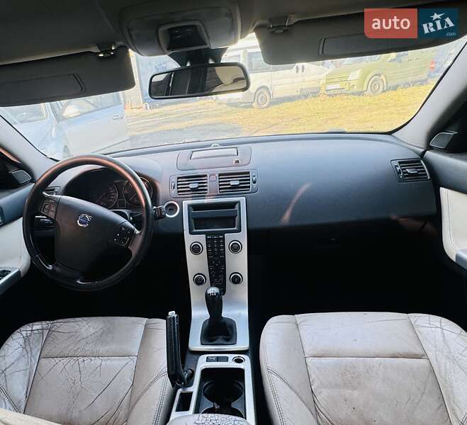 Универсал Volvo V50 2010 в Белогородке фото 7 Универсал Volvo V50 2010 в Белогородке