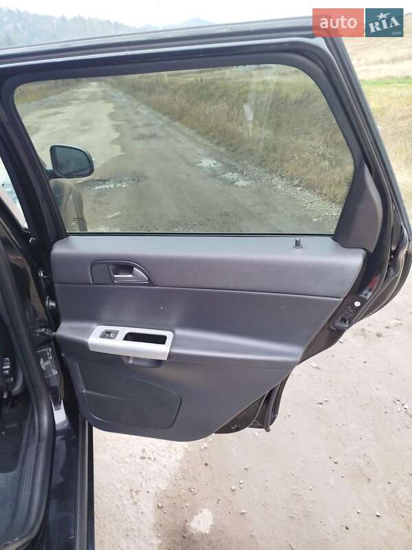 Универсал Volvo V50 2012 в Турке фото 28 Универсал Volvo V50 2012 в Турке