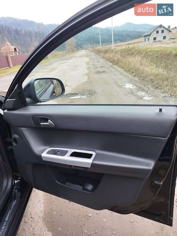 Универсал Volvo V50 2012 в Турке фото 52 Универсал Volvo V50 2012 в Турке