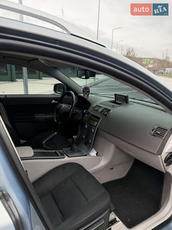 Універсал Volvo V50 2011 в Києві