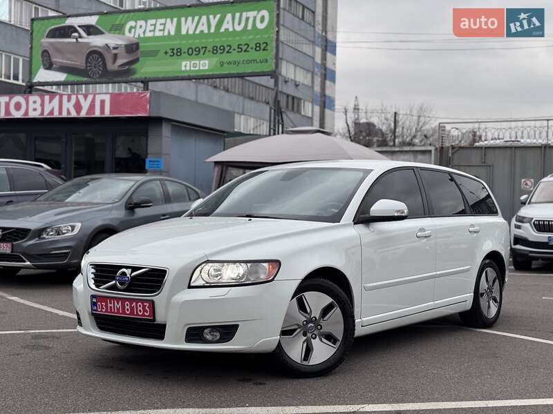 Volvo V50 2011