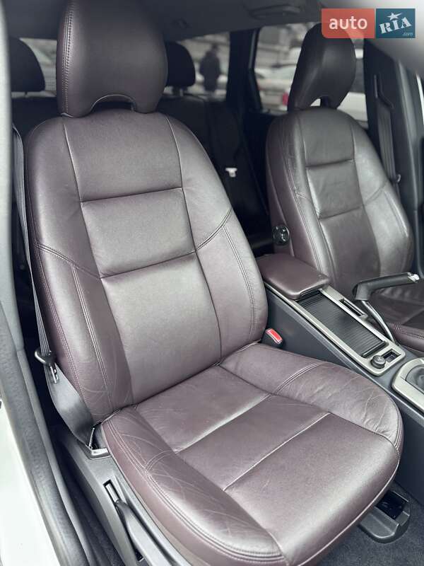 Универсал Volvo V50 2012 в Киеве