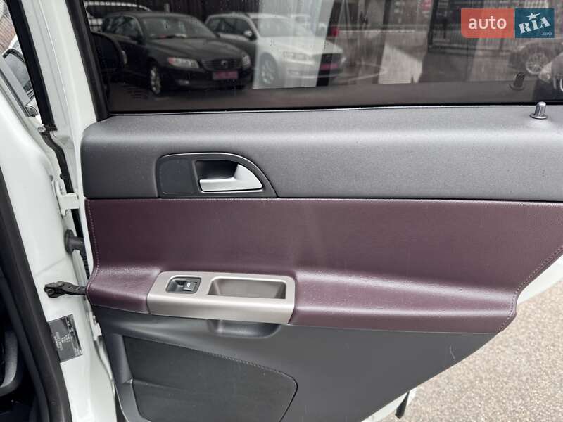 Универсал Volvo V50 2012 в Киеве