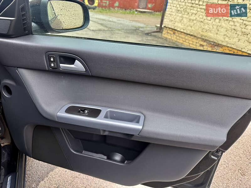 Универсал Volvo V50 2009 в Ровно