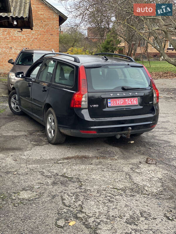 Универсал Volvo V50 2009 в Хороле