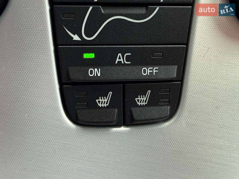 Универсал Volvo V50 2011 в Стрые фото 67 Универсал Volvo V50 2011 в Стрые