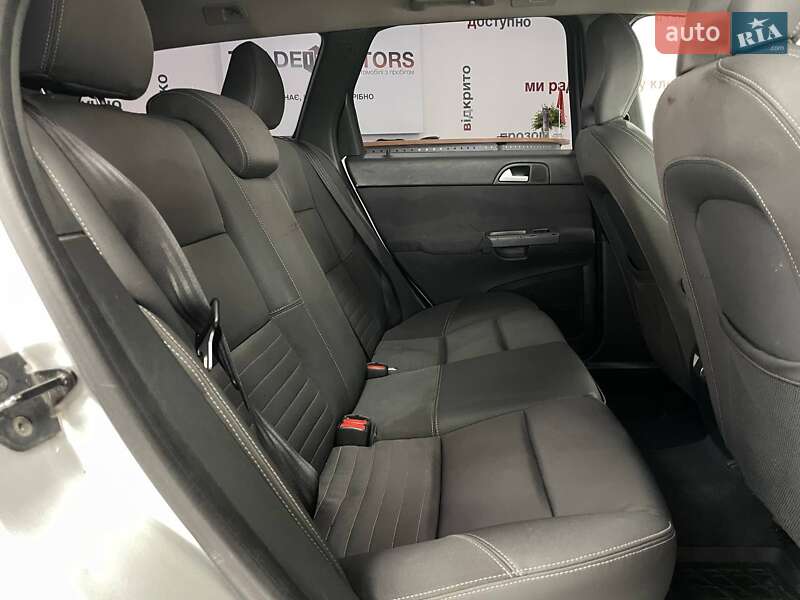 Универсал Volvo V50 2006 в Киеве фото 31 Универсал Volvo V50 2006 в Киеве