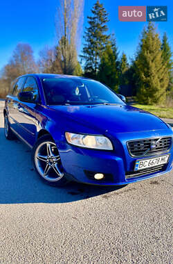 Універсал Volvo V50 2009 в Комарному