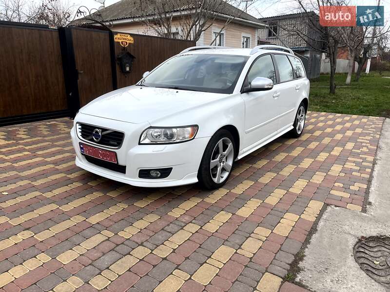 Универсал Volvo V50 2012 в Нежине