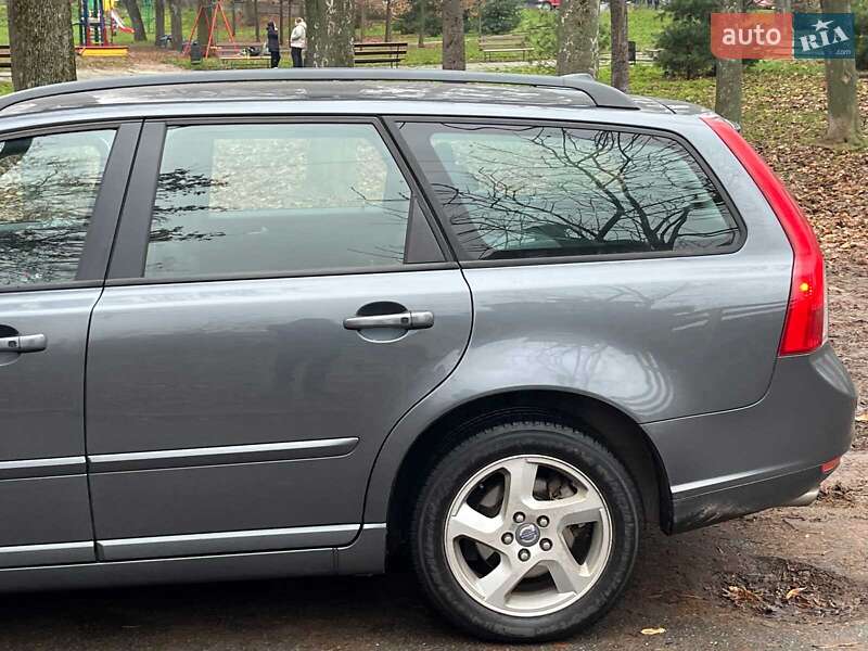 Універсал Volvo V50 2011 в Києві фото 7 Універсал Volvo V50 2011 в Києві