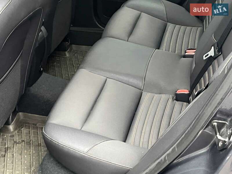 Універсал Volvo V50 2011 в Києві фото 26 Універсал Volvo V50 2011 в Києві