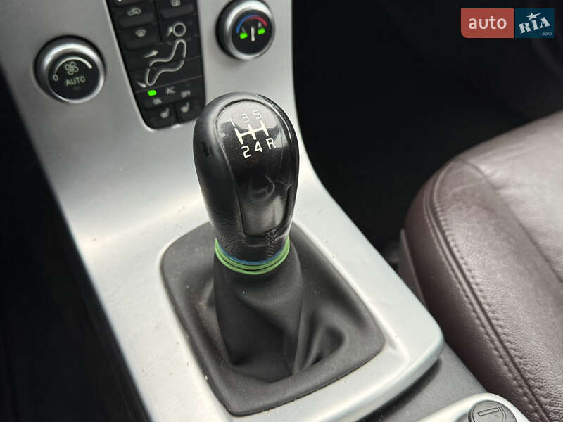 Универсал Volvo V50 2010 в Стрые фото 37 Универсал Volvo V50 2010 в Стрые