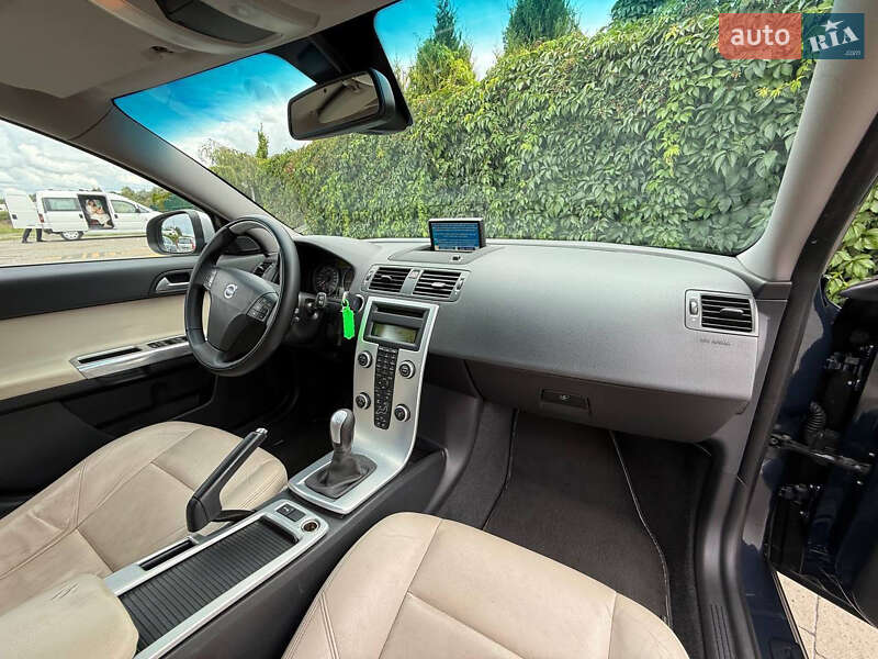 Универсал Volvo V50 2012 в Стрые