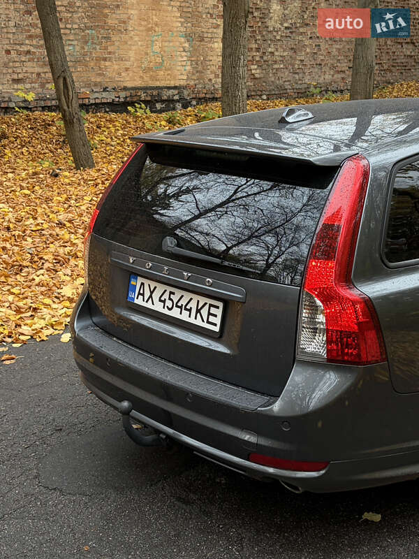 Універсал Volvo V50 2011 в Богодухіву