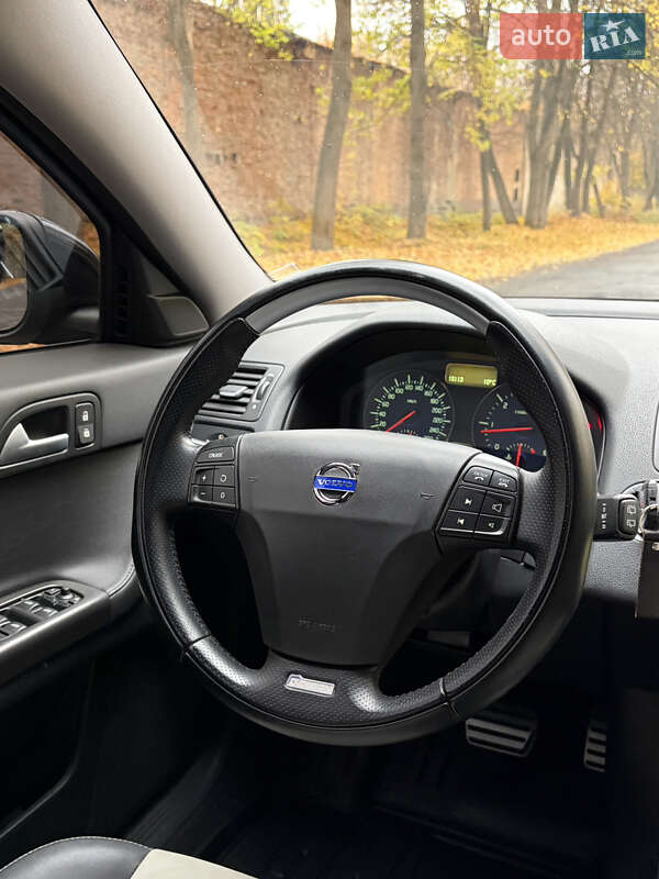 Універсал Volvo V50 2011 в Богодухіву