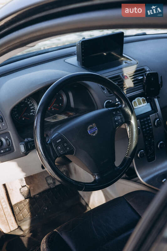 Универсал Volvo V50 2009 в Почаеве