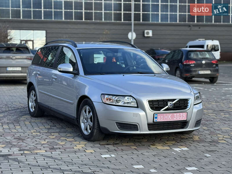 Універсал Volvo V50 2010 в Луцьку