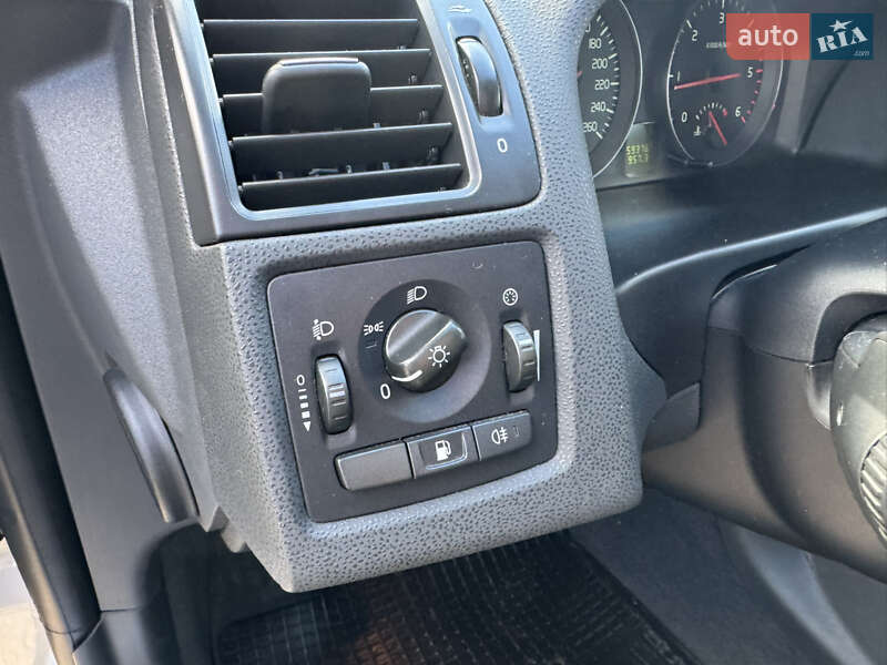 Універсал Volvo V50 2010 в Луцьку