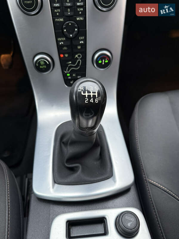 Универсал Volvo V50 2010 в Стрые