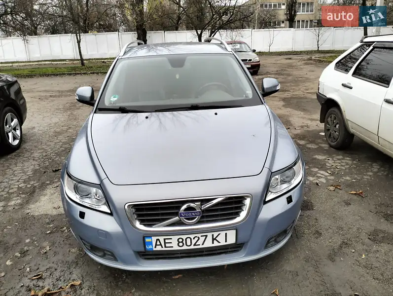 Volvo V50 2011