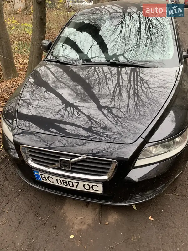 Volvo V50 2009
