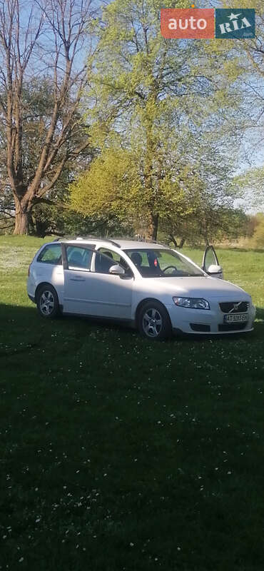 Универсал Volvo V50 2009 в Болехове