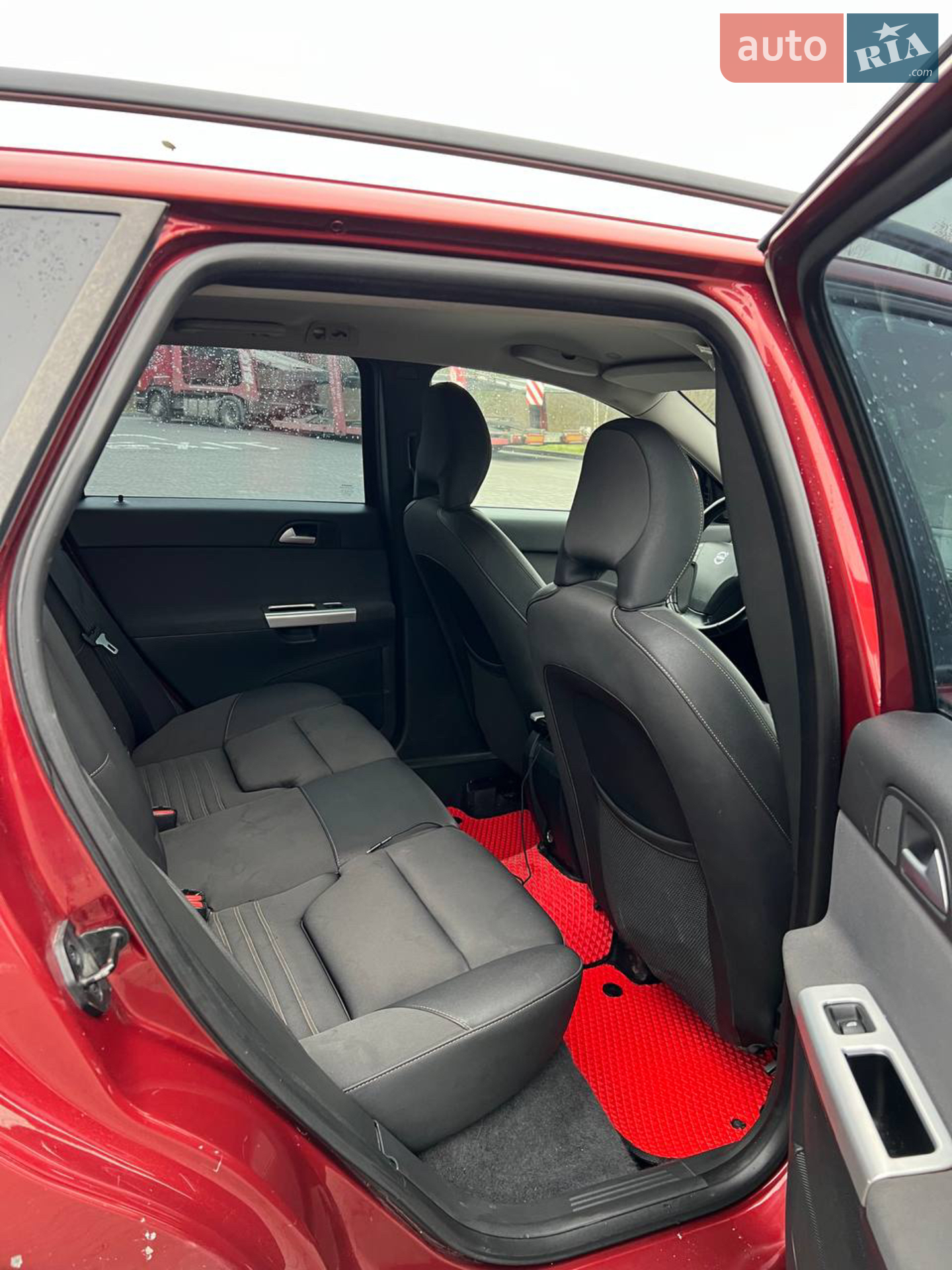 2011 Volvo V50 - мініатюра 9