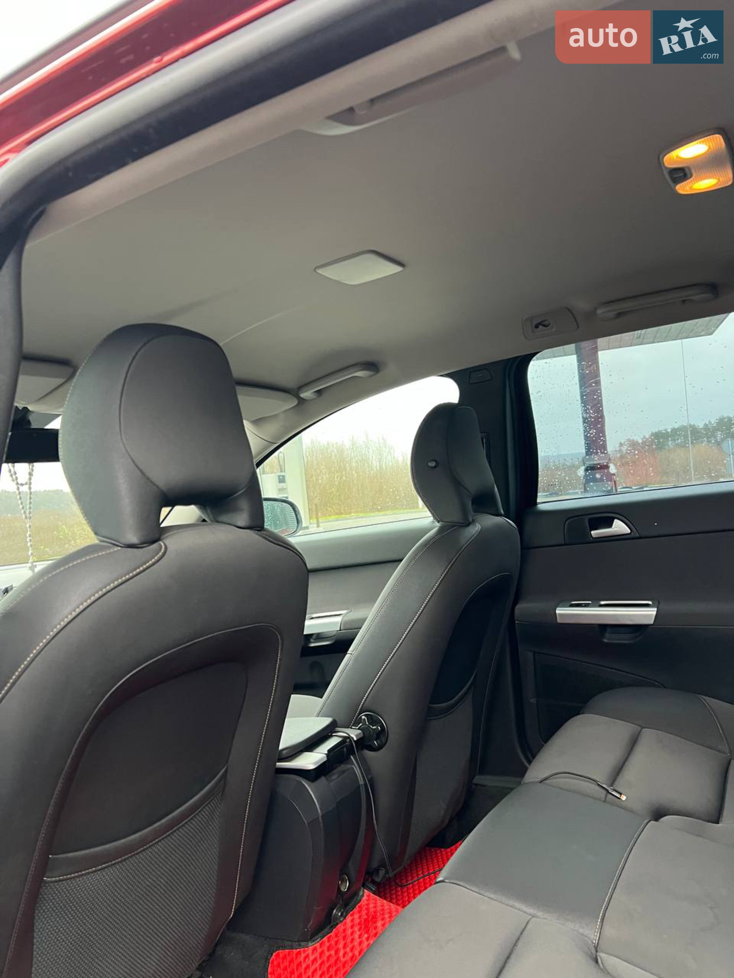 2011 Volvo V50 - мініатюра 7
