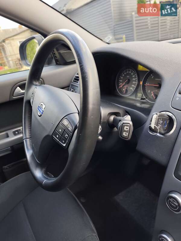 Универсал Volvo V50 2011 в Луцке