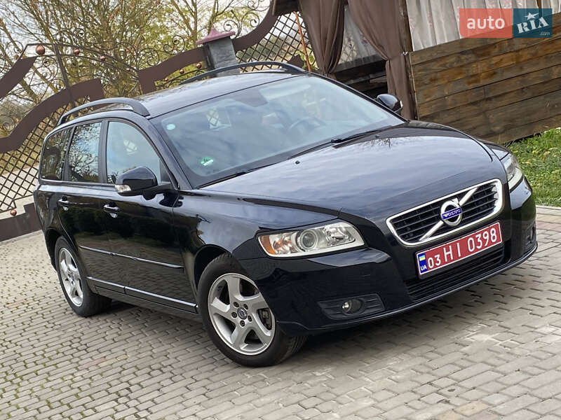 Универсал Volvo V50 2010 в Луцке