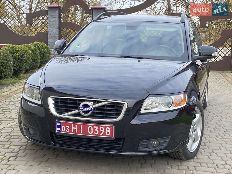 Универсал Volvo V50 2010 в Луцке
