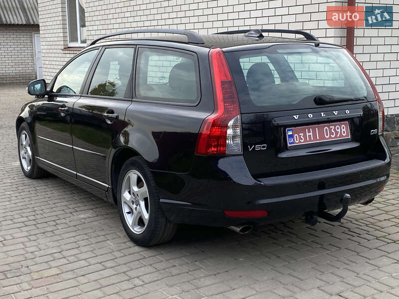 Универсал Volvo V50 2010 в Луцке