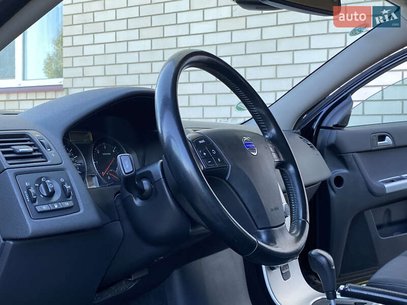 Универсал Volvo V50 2010 в Луцке