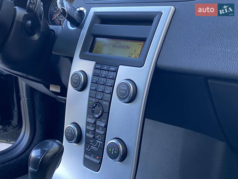 Универсал Volvo V50 2010 в Луцке