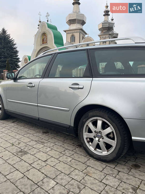 Универсал Volvo V50 2008 в Львове