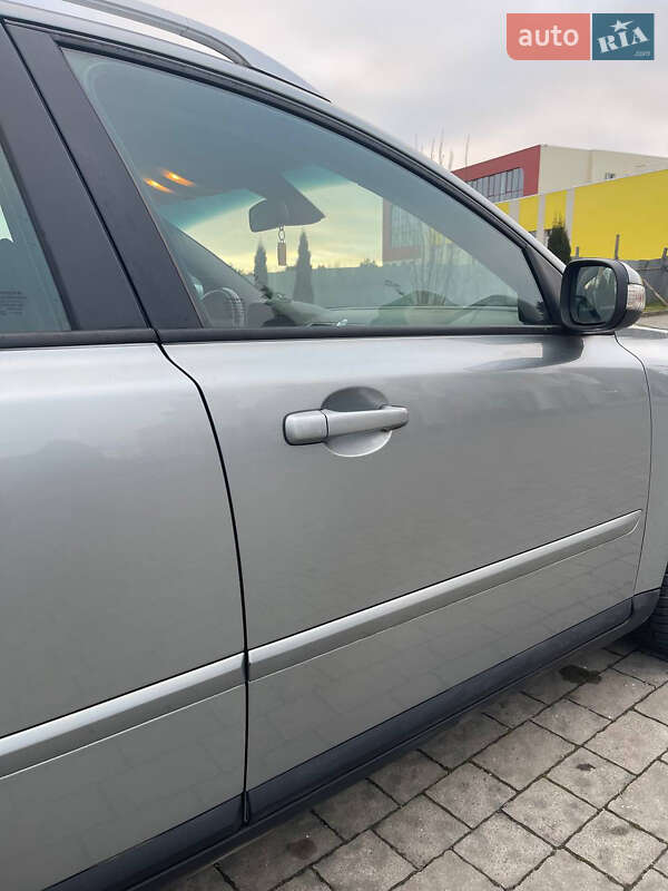 Универсал Volvo V50 2008 в Львове