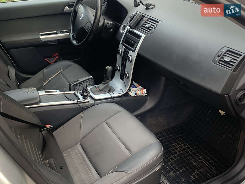 Універсал Volvo V50 2009 в Нововолинську