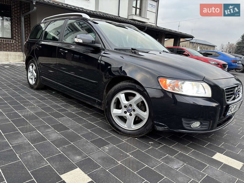 Универсал Volvo V50 2012 в Львове