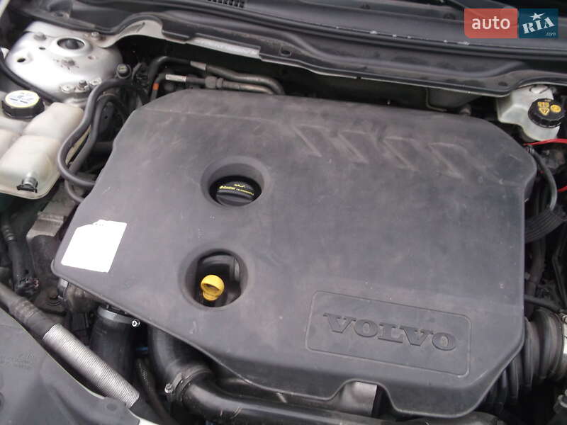 Універсал Volvo V50 2010 в Житомирі