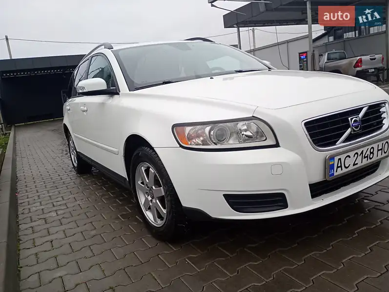 Volvo V50