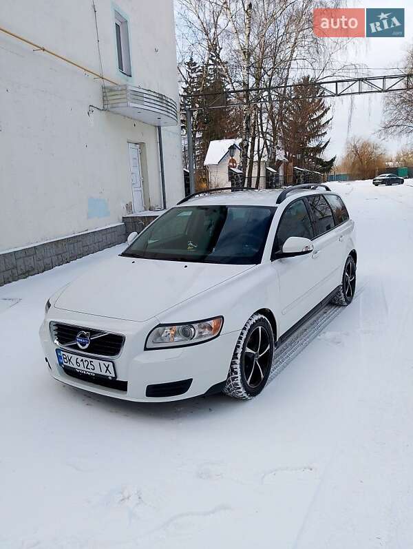 Volvo V50 2010 Volvo V50 2010