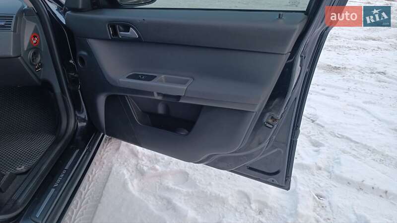 Універсал Volvo V50 2011 в Сарнах фото 74 Універсал Volvo V50 2011 в Сарнах