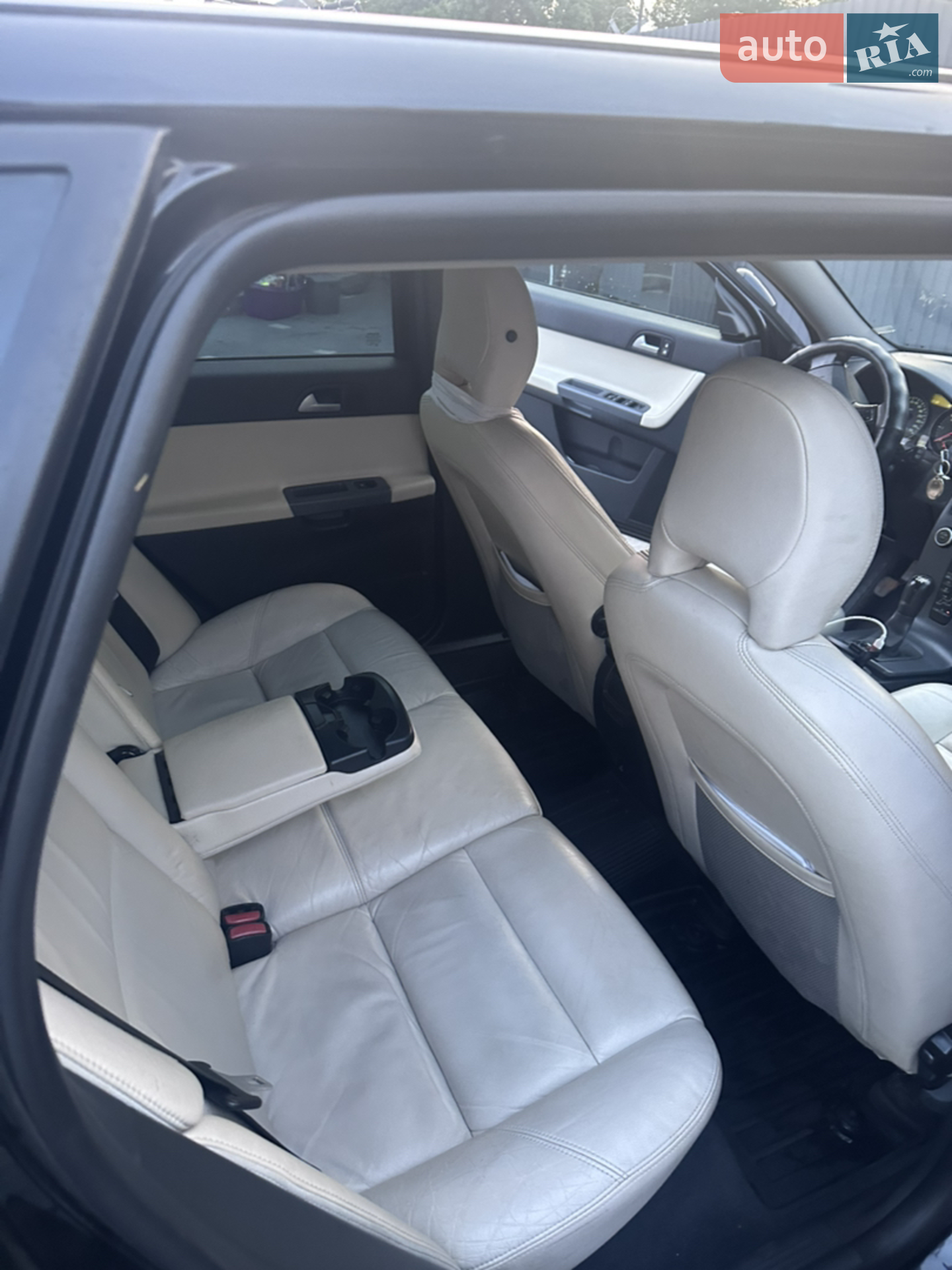 2011 Volvo V50 - мініатюра 5