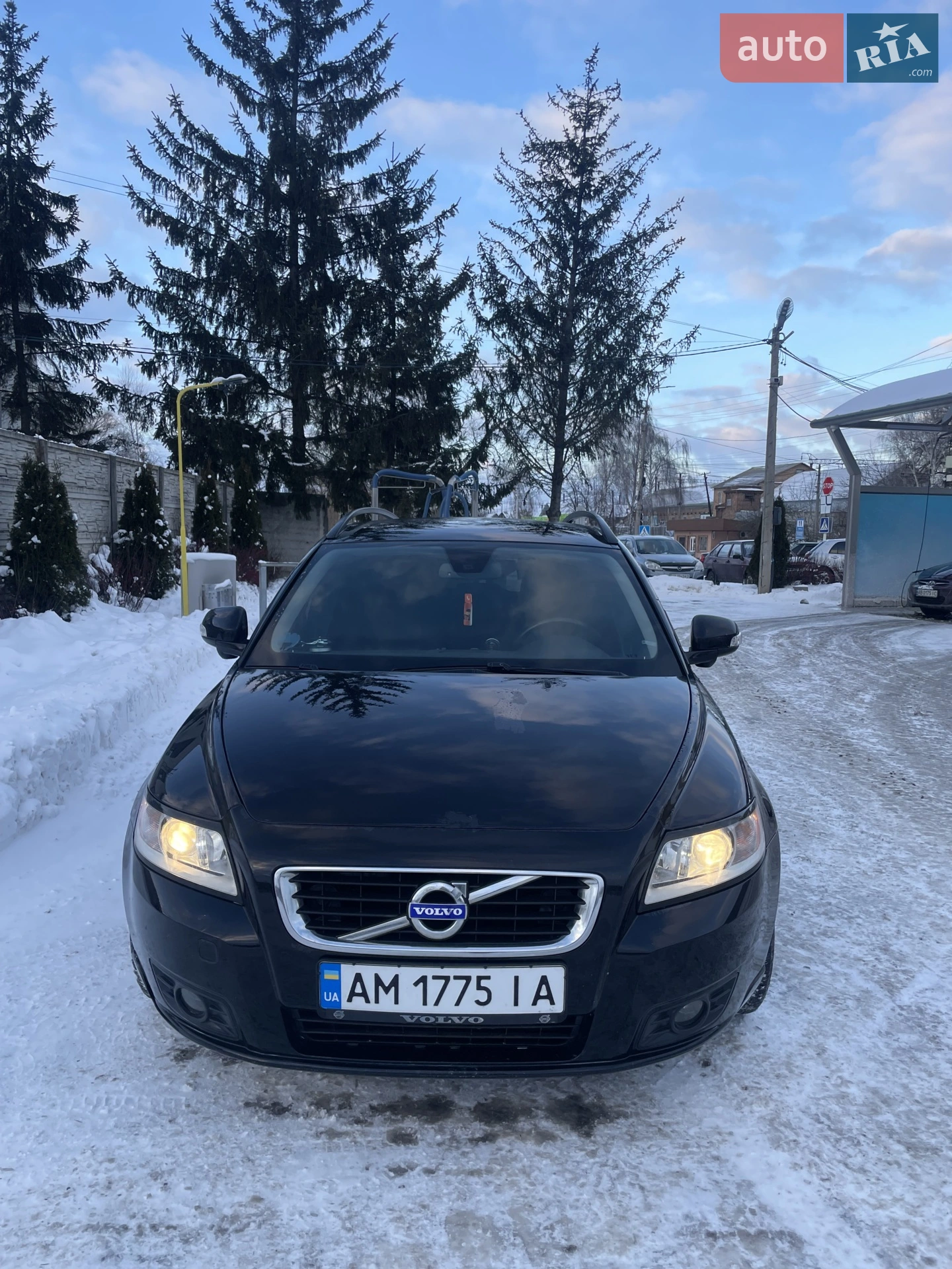 2010 Volvo V50 - фото 1